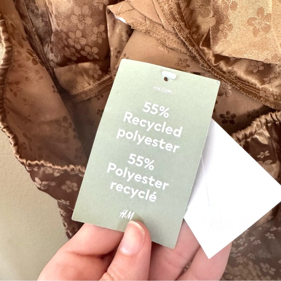 H&M Embossed Satin Tulip Hem Halter Maxi Dress Gold NWT Size XL - Picture 7 of 7